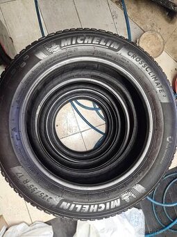 Celorocne 225/55r17