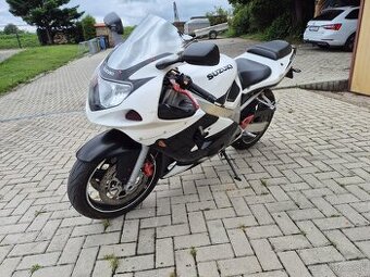 Na predaj SUZUKI GSX600R 82kW