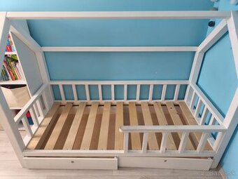 Detská postel "Domček" 90x200