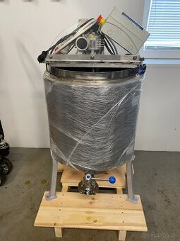 Predám pastovač - miešadlo na med