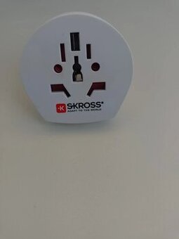 Cestovný adaptér zn. Skross