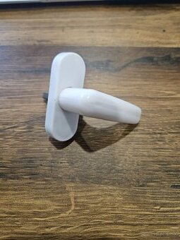 Kľučka na okná - plastová biela - 26ks