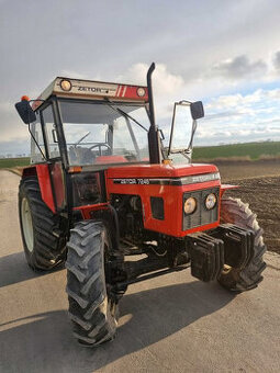 Zetor 7245 Diesel, 4-valcový, chladený kvapalinou.