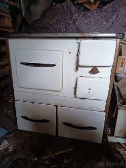 Sporák na tuhé palivo