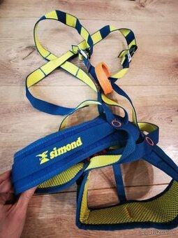 Detsky celotelovy sedak