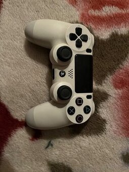 PS4 ovládač DualShock 4 – biely, plne funkčný