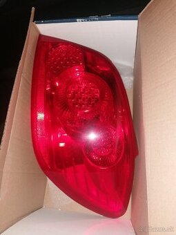 Peugeot 307 2005 zadné pravé svetlo Magneti Marelli