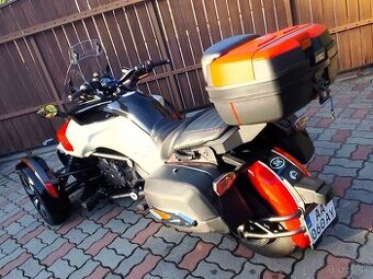 Predám Can Am Spyder F3