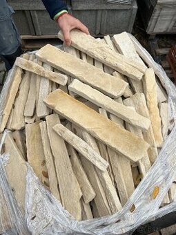 Prírodný kamenný obklad