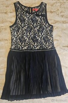 Dievčenské elegantné šaty