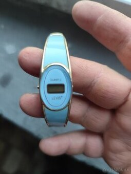 predam hodinky levis