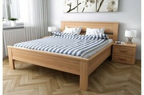 posteľ s Bukového drevo
