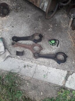 Predám súčiastky na traktor zetor super 50, ojnice