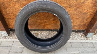 Pneu 235/55 R19 101V
