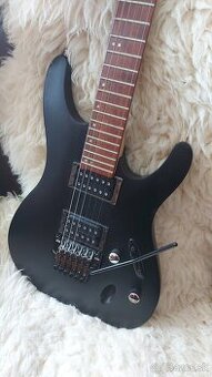 Ibanez S 520