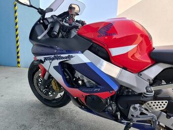P: cestny motocykel HONDA CBR 929, 46 TIS KM, TOP STAV