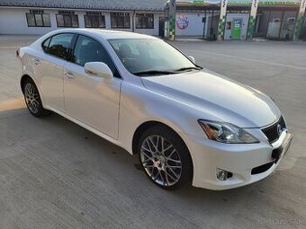 Lexus IS220d