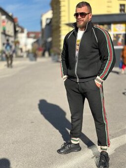 Luxusná súprava Gucci čierno červeno zelene malé znaky