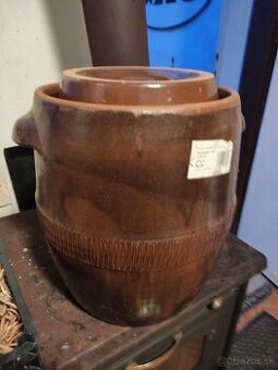 keramický sud na kapustu