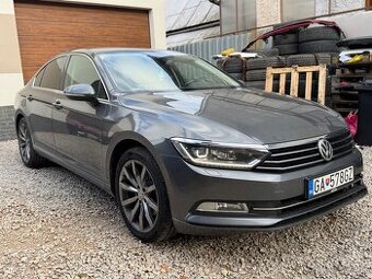 Volkswagen Passat B8 2.0tdi Dsg Highline 2016 Pojazdné
