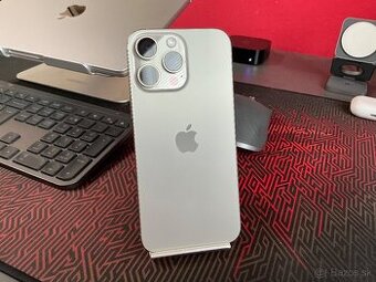 Apple iPhone 16 Pro Max