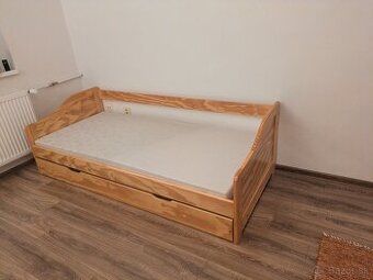 Posteľ s prístelkou, borovicové drevo