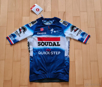 Quick-Step (dres + doplnky) - originál