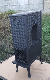 Liatinové kachle Jotul F 606 čierný lak