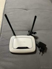 wifi router TP Link biely