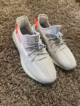 Adidas yeezy Boost 350 V2 "Tail Light" - 1