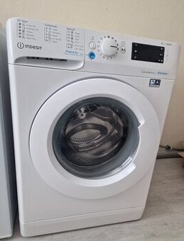 Práčka Indesit