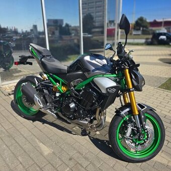 Kawasaki Z900 SE 2025