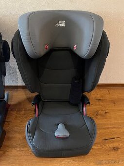 Autosedačka Britax-Römer Kidfix III S