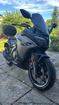 CF Moto 650 gt