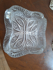 Predám rôzne predmety zo skla a keramiku