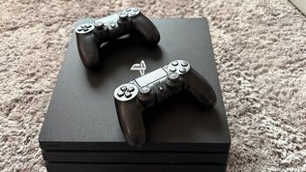 Sony PlayStation 4 Pro (1 TB, 2 ovladace vyborny stav)