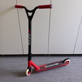 freestylová kolobežka - Riido Buzz, červená