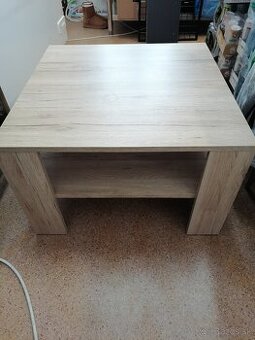 Konferenčný stolík