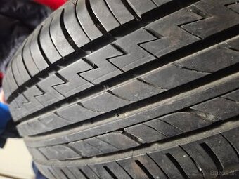 Letné pneumatiky 175/65 R14 na plechových diskoch