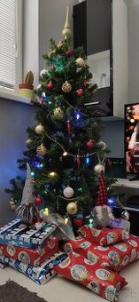 Vianočný stromček 150cm + farebné sviečky