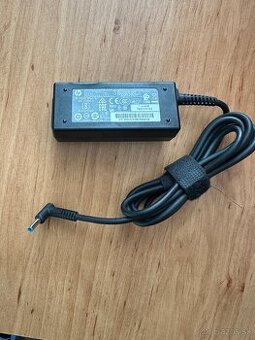 Úplne nový AC Adaptér HP 45W, 741727-001 4,5mm