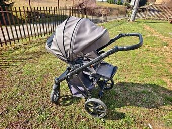 Kočík Dada prams a vajíčko Maxi Cosi s adaptérmi na kočík