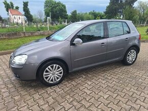 VW GOLF V 1,6 BENZIN 75KW COOL VYBAVA