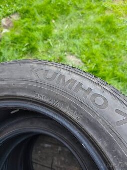 225/65 R17 Kumho univerzálne pneu