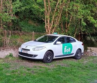Predám Renault Fluence v celosti na súčiastky