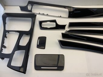 Piano / čierny dekor bmw f10 f11