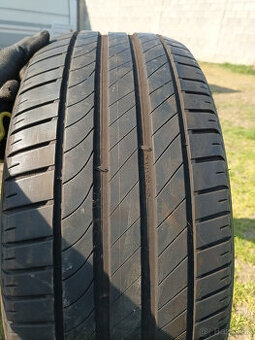 predam letne pneu. continental 235/45r19