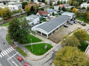 NA PRENÁJOM OBCHODNÉ PRIESTORY V CENTRE PRIEVIDZE