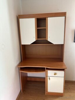 Písací stolík