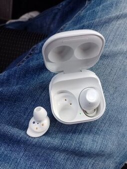 Predám Samsung bluetooth slúchadlá